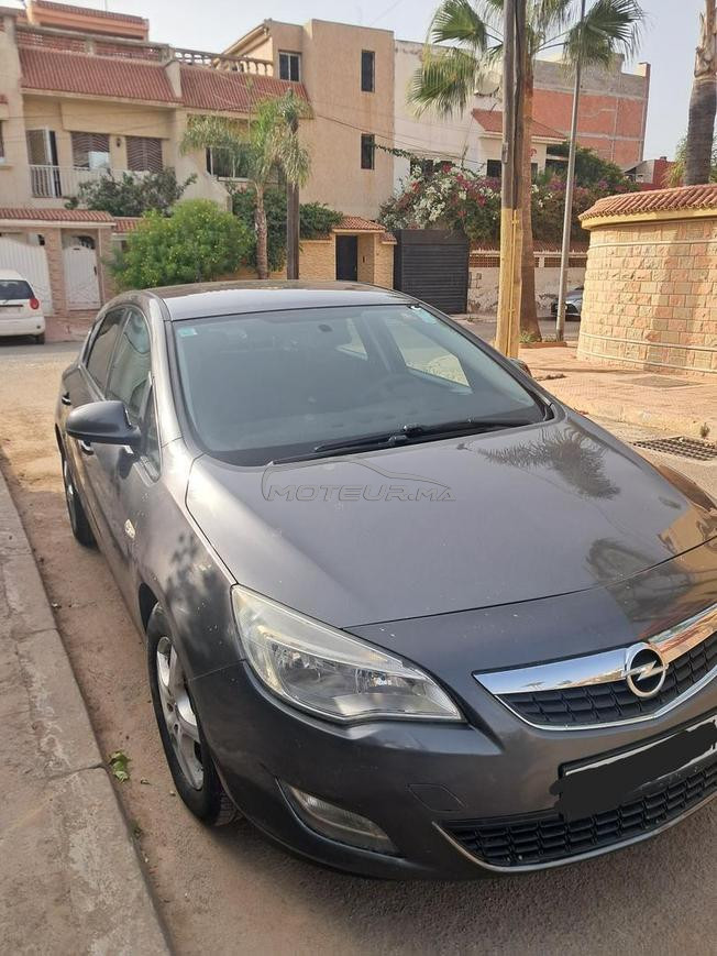 opel Astra très bon état 2012