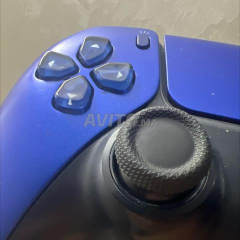 Manette PS5 bleue - 2