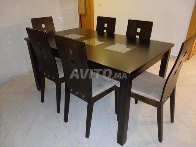 Table à manger avec 6 chaises - 2