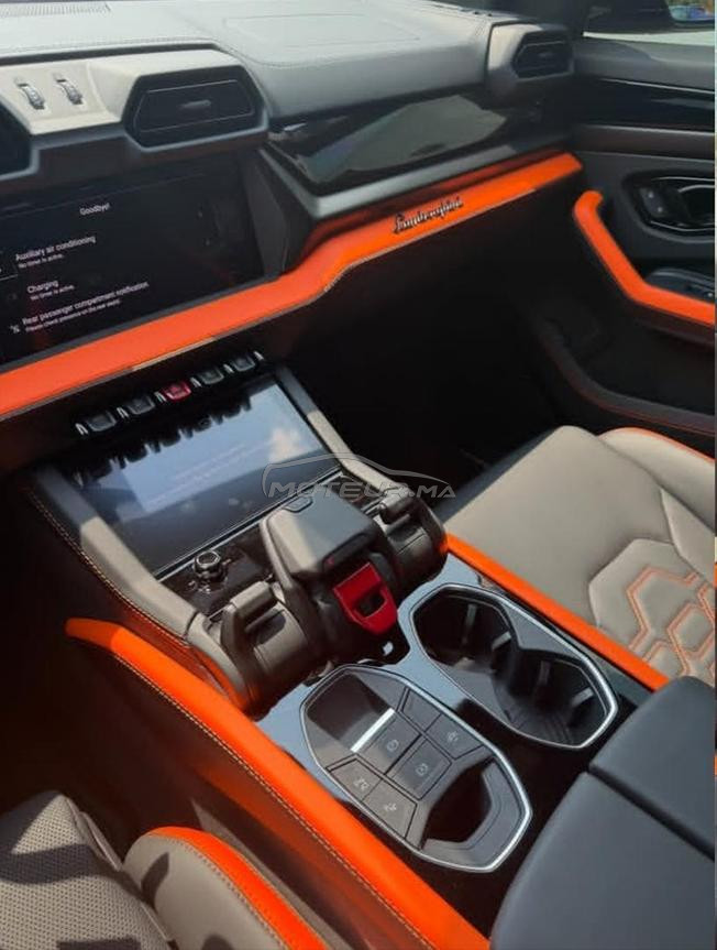 Lamborghini Ures SE 
