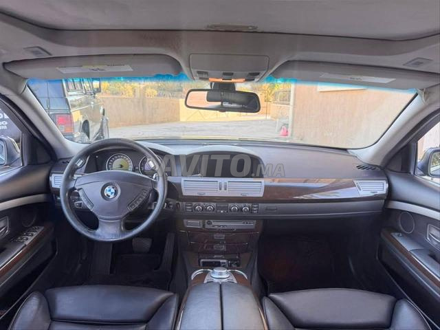 BMW 750 i - 2