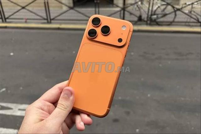 iPhone 17 Pro - 2
