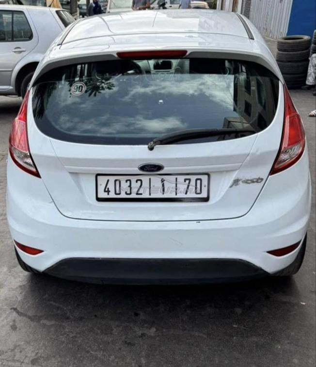 Ford fiesta essence 2015 