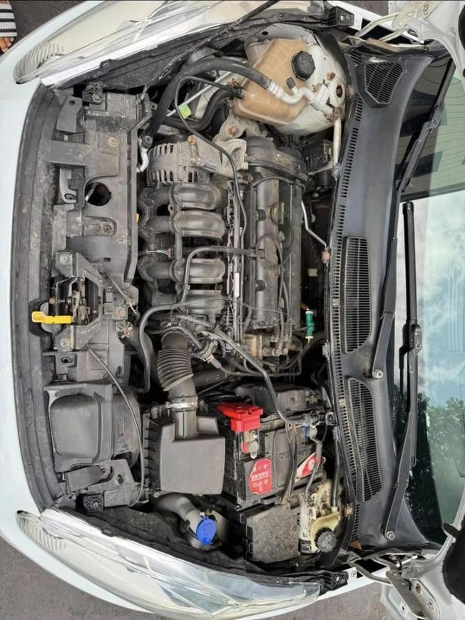 Ford fiesta essence 2015 