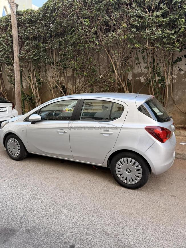  opel corsa très bon état 87000 dh