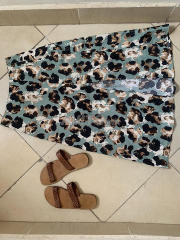 تنورة SHEIN XS/34، جديدة تمامًا، لا يوجد بها أي عيوب