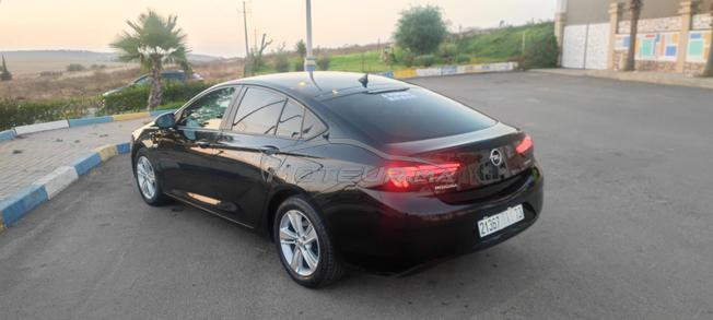 Opel Insignia manuelle 6 chevaux À SETTAT 