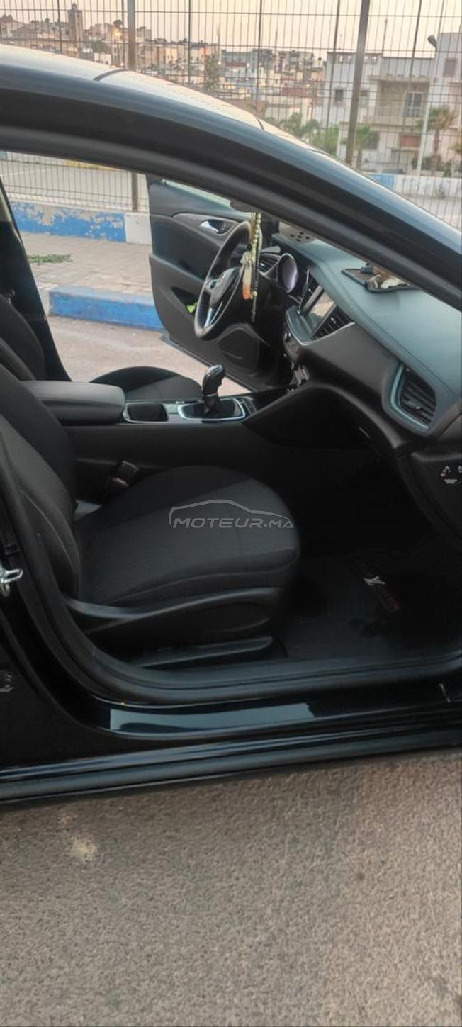 Opel Insignia manuelle 6 chevaux À SETTAT 