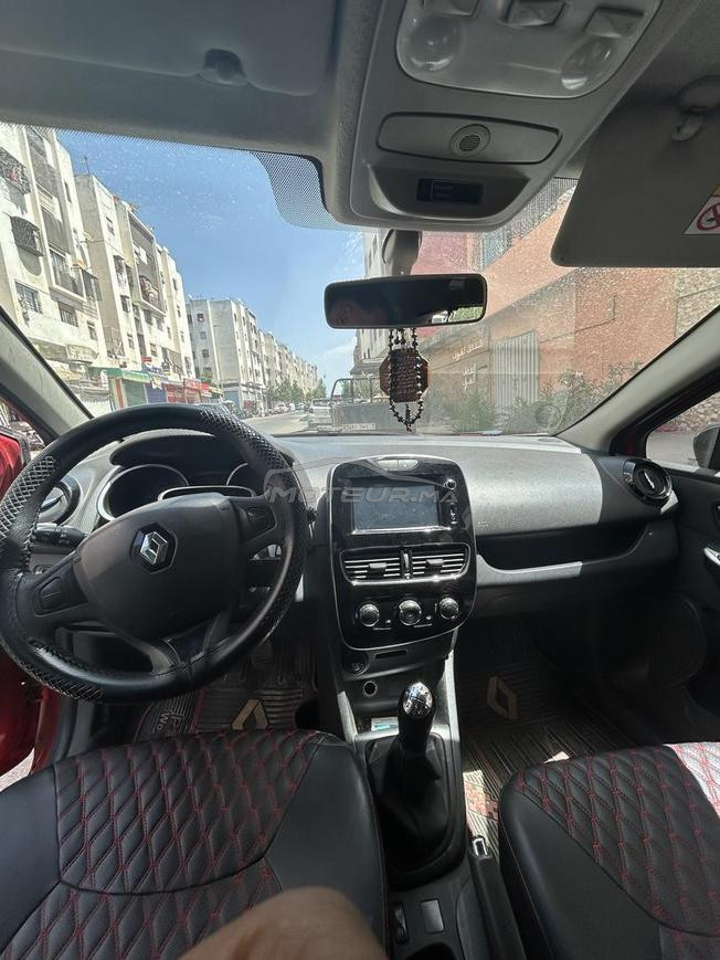 clio 4 trés bon état