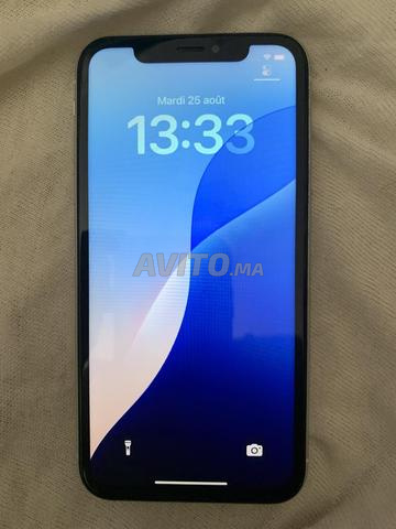 iPhone XR 64 Go - 2