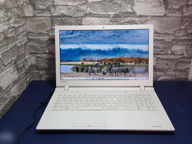 Toshiba i7 Ram 8 disque SSD batterie 🔋 6h - 2
