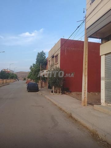 أرض مسجلة، واجهة على الشارع الرئيسي