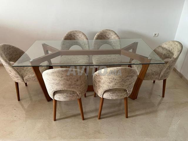 Table de salle à manger avec 6 chaises - 2