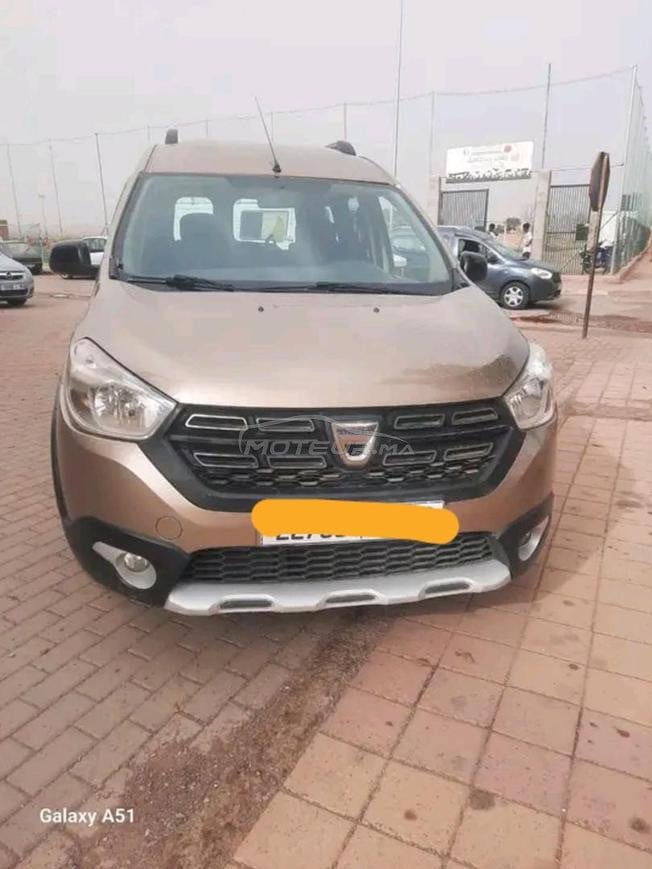 سيارة دوكير للبيع 