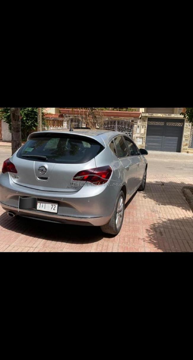 Opel Astra Diesel Manuelle 2016 à Casablanca
