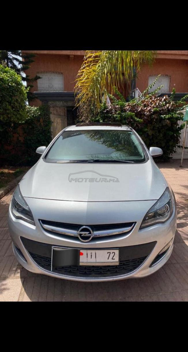 Opel Astra Diesel Manuelle 2016 à Casablanca