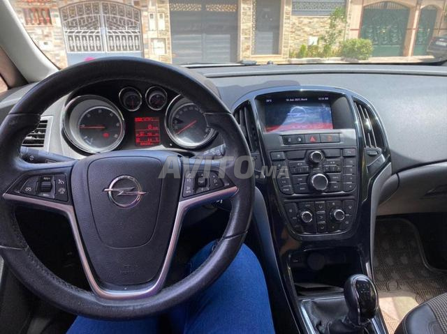 Opel Astra Diesel Manuelle 2016 à Casablanca - 2