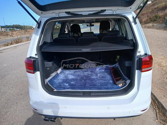 volkswagen touran 2016 D 2021