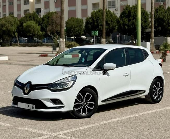 voiture clio 4