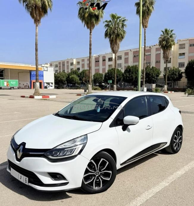 voiture clio 4