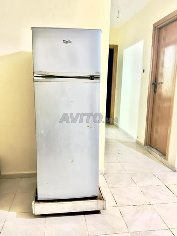 ثلاجة Whirlpool بحالة جيدة
