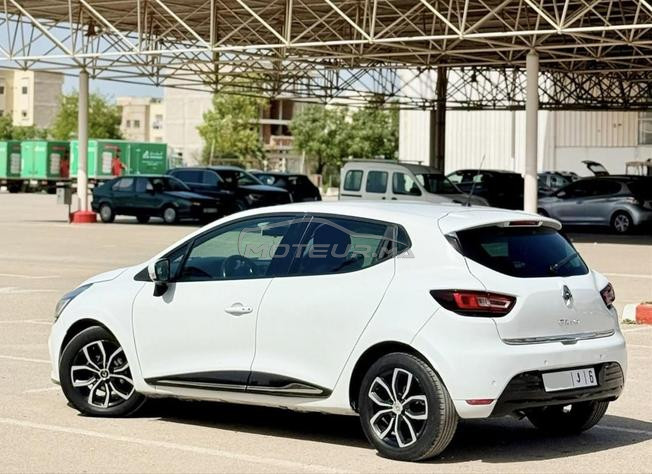 voiture clio 4