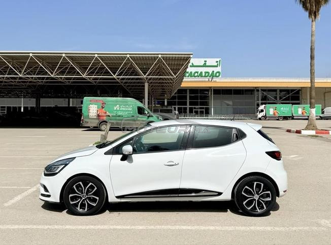 voiture clio 4