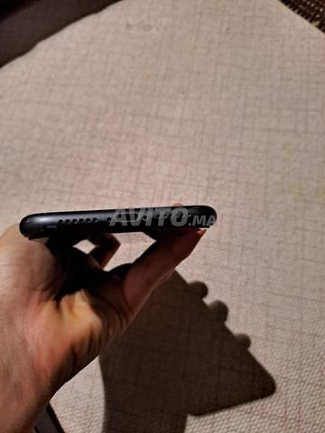 iPhone 11 normal 128G, état batterie 72% - 2