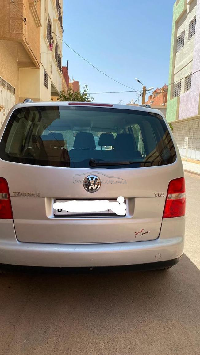 volkwagen touran 