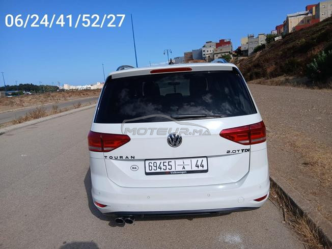 volkswagen touran 2016 D 2021