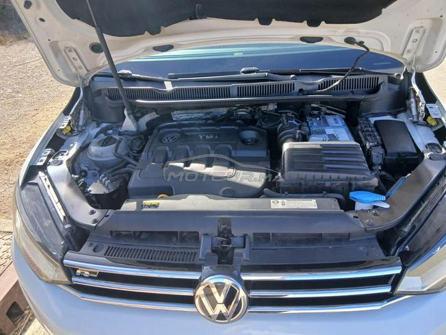 volkswagen touran 2016 D 2021