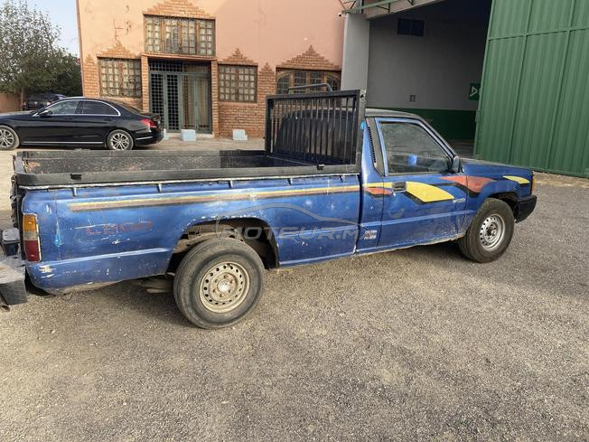 mitsubishi l200 model 1999