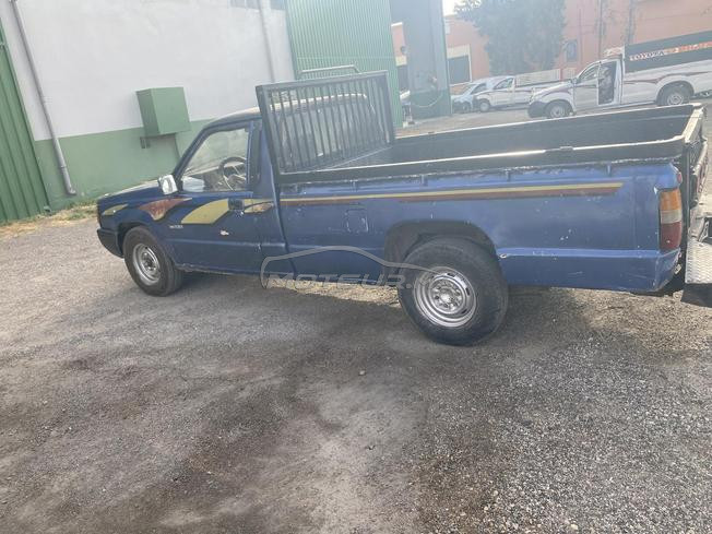 mitsubishi l200 model 1999