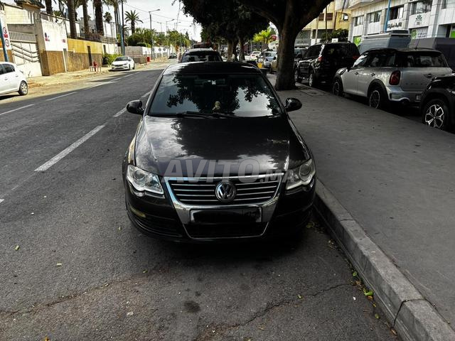 Volkswagen Passat Essence Automatique 2009 - 2