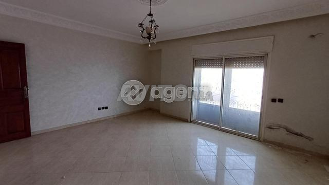 CMN-HA-2160 - Villa à vendre à Oulfa