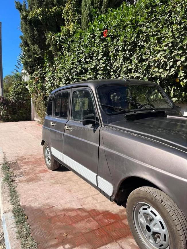 Renault R4 Essence Manuelle 1991 à Temara