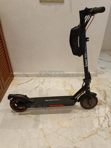 Trottinette comme neuve à vendre - 2