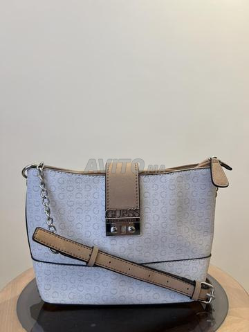 حقيبة يد Guess
