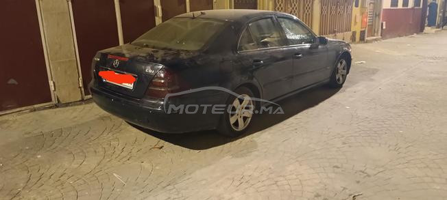 مرسيدس-بنز 220 ديزل أوتوماتيك 2003 في طنجة