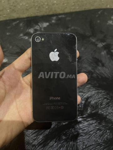 iPhone 4 16Go Noir prix 100dh - 2
