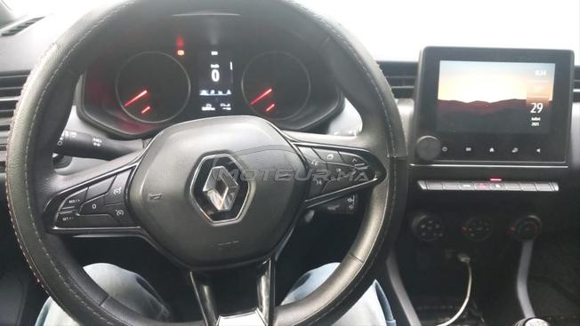 RENAULT CLIO5 2023