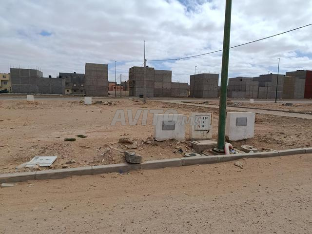 بقعة سكنية محفظة للبيع بمساحة 102 متر مربع - 2