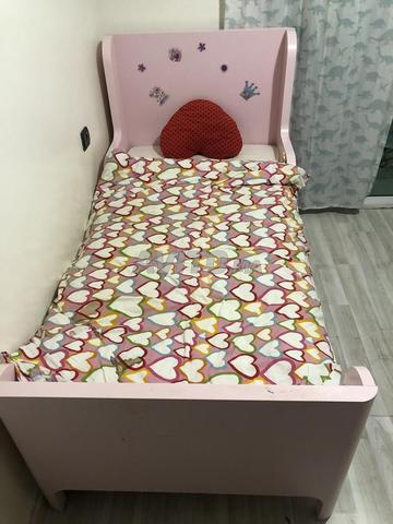 Lit IKEA avec matelas presque neuf 2 m sur 80 - 2