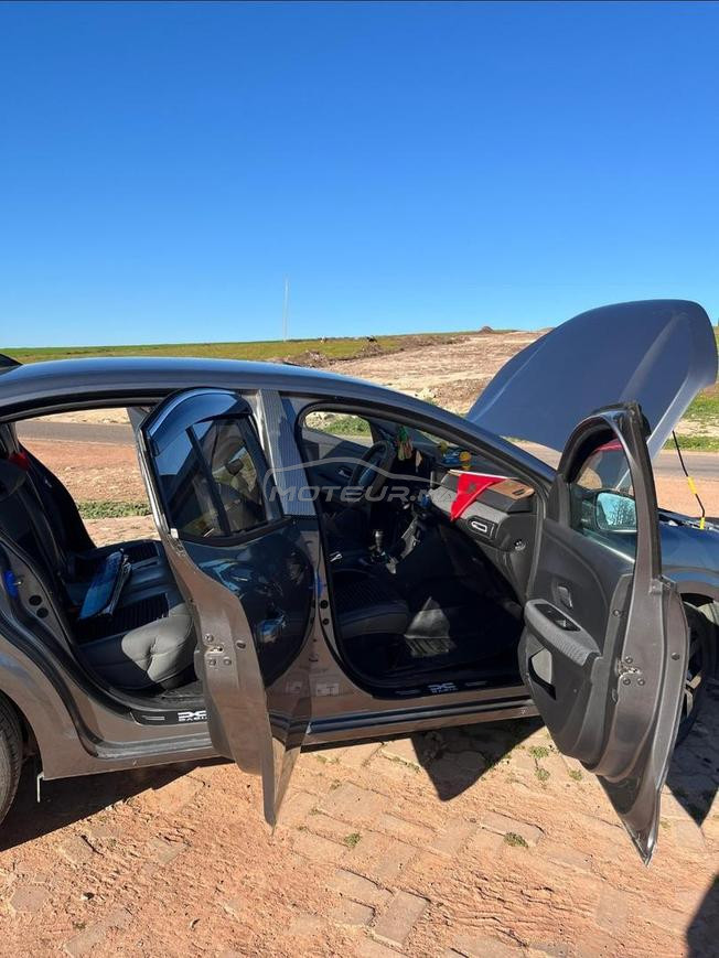 dacia logan ba9a jadida 