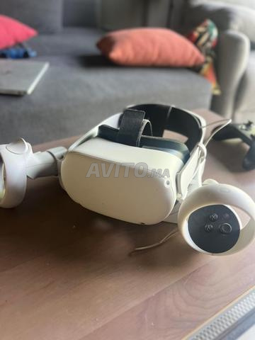 ميتا كويست 2 VR 128 جيجا مع بطارية إضافية