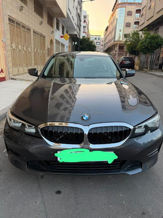 Bmw serie 3 model 2021 kilometrage 87000km..