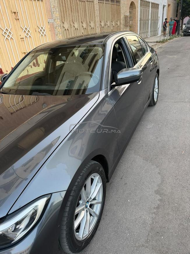 Bmw serie 3 model 2021 kilometrage 87000km..