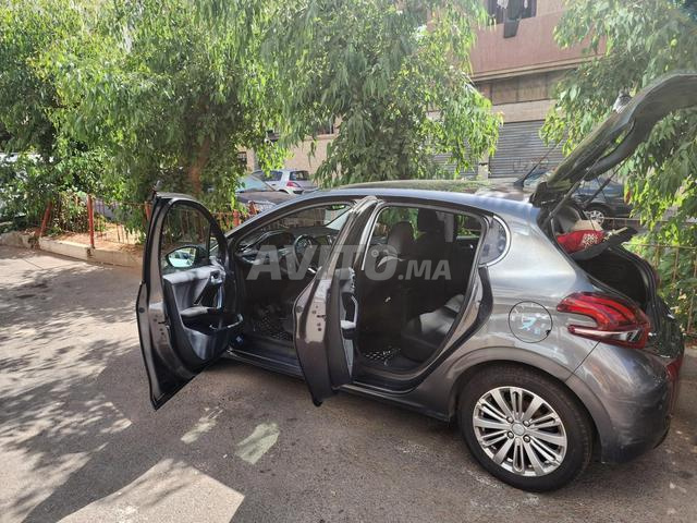 Peugeot 208 Diesel 2018 – Toutes Options - 2