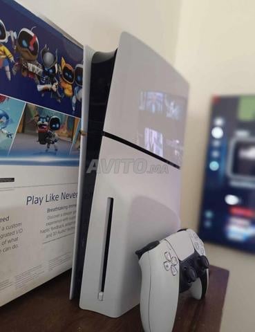 PS5 Slim Standard CD et FC26 GTA5 et jeux