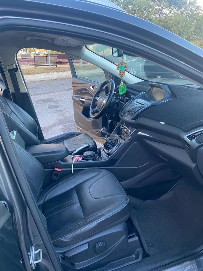 Ford kuga titanuim